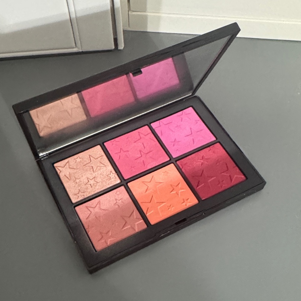 NARS palette